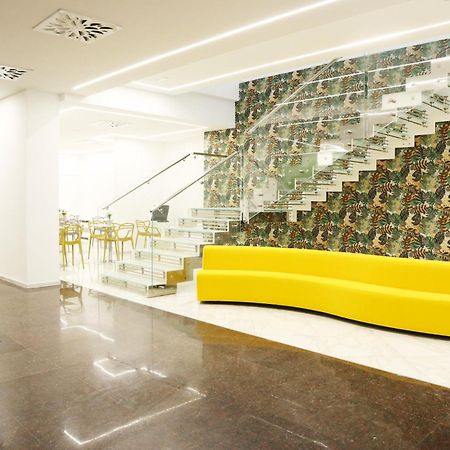 Victor Hotel Бари Екстериор снимка