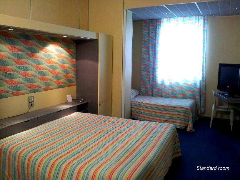 Victor Hotel Бари Екстериор снимка