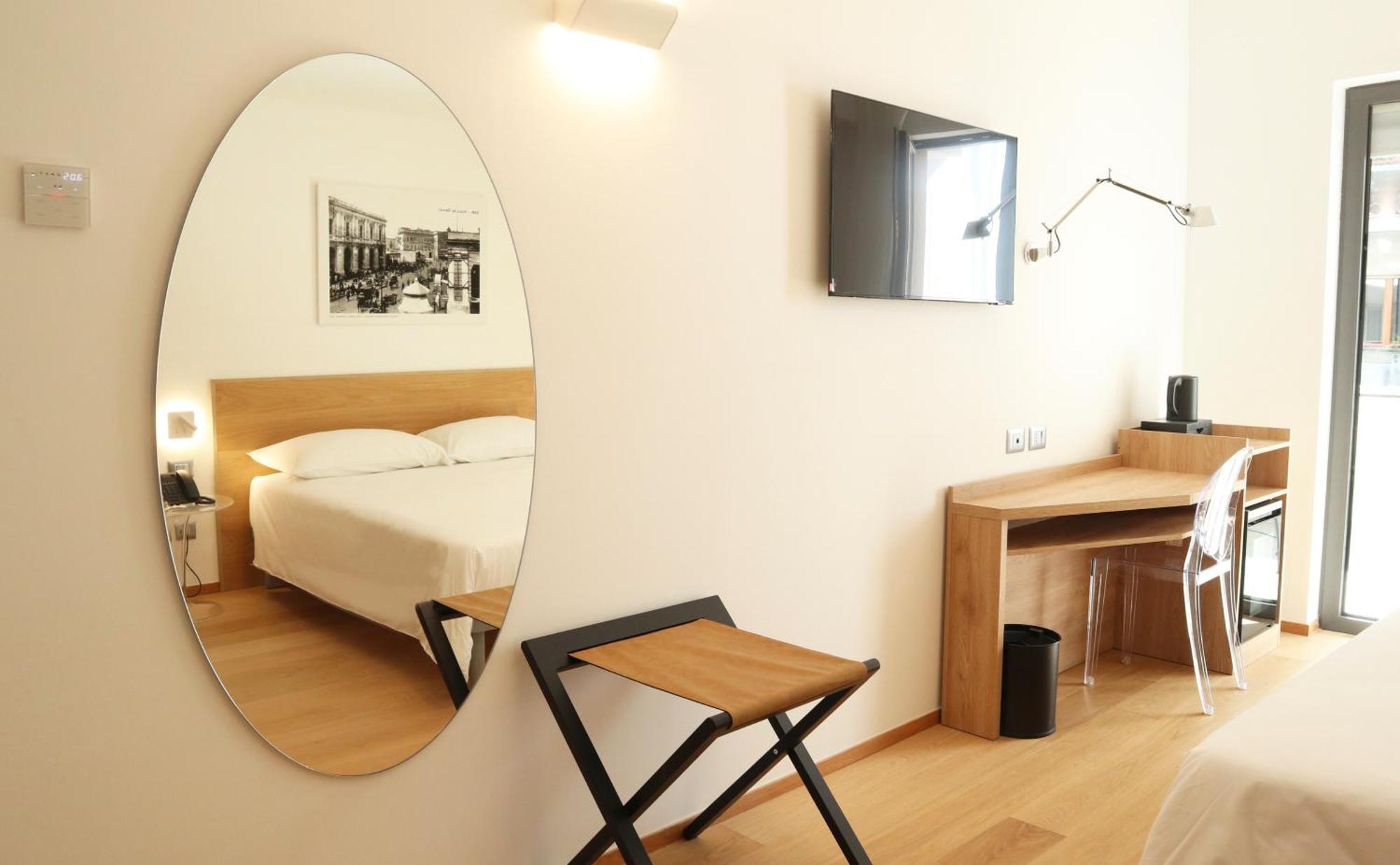 Victor Hotel Бари Екстериор снимка