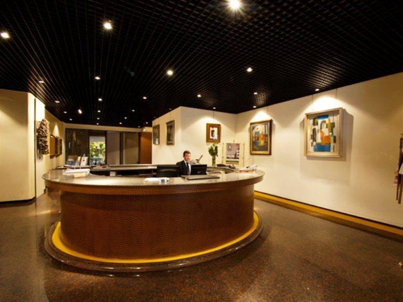 Victor Hotel Бари Екстериор снимка